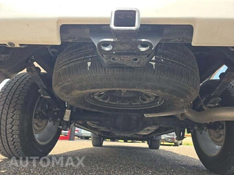 2025 Chevrolet Silverado 1500 Custom Crew Cab Short Bed 1CX - miniatura 15