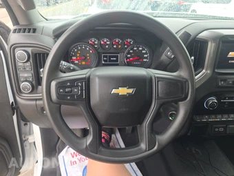 2025 Chevrolet Silverado 1500 Custom Crew Cab Short Bed 1CX - miniatura 10