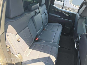 2025 Chevrolet Silverado 1500 High Country Crew Cab Medium Bed 3LZ - miniatura 16
