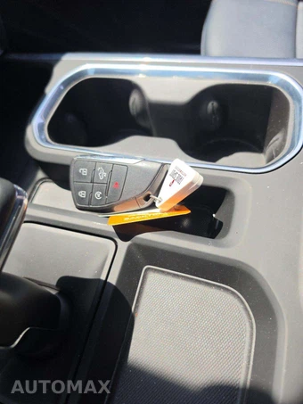 2025 Chevrolet Silverado 1500 High Country Crew Cab Medium Bed 3LZ - miniatura 8