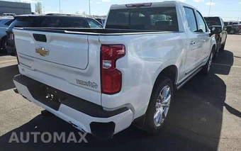 2025 Chevrolet Silverado 1500 High Country Crew Cab Short Bed 3LZ - miniatura 3