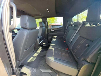 2025 Chevrolet Silverado 1500 High Country Crew Cab Short Bed 3LZ - miniatura 13