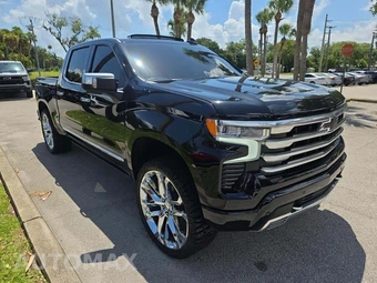 2025 Chevrolet Silverado 1500 High Country Crew Cab Short Bed 3LZ - miniatura 4
