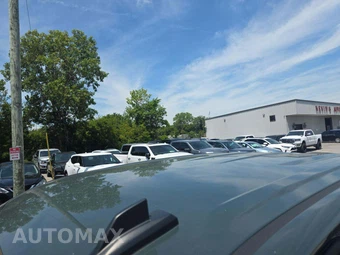 2025 Chevrolet Silverado 1500 LT Crew Cab Short Bed 1LT - miniatura 9