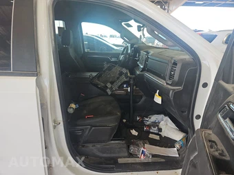 2025 Chevrolet Silverado 1500 LT Crew Cab Short Bed 1LT - miniatura 8