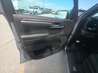 2025 Chevrolet Silverado 1500 LT Crew Cab Short Bed 1LT - miniatura 9