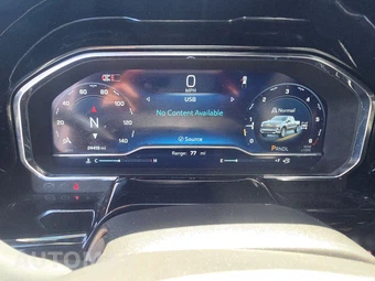 2025 Chevrolet Silverado 1500 LT Crew Cab Short Bed 2FL - miniatura 12