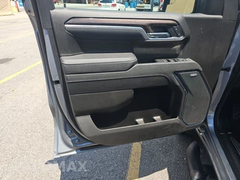 2025 Chevrolet Silverado 1500 LT Trail Boss Crew Cab Short Bed 2LT - miniatura 9