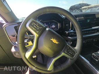 2025 Chevrolet Silverado 1500 LTZ Crew Cab Short Bed 1LZ - miniatura 10