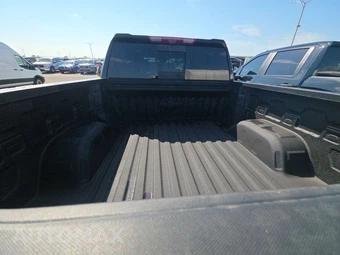 2025 Chevrolet Silverado 1500 LTZ Crew Cab Short Bed 1LZ - miniatura 16