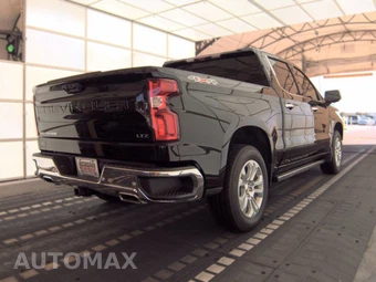 2025 Chevrolet Silverado 1500 LTZ Crew Cab Short Bed 1LZ - miniatura 4