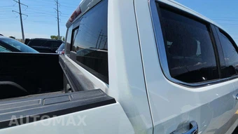2025 Chevrolet Silverado 1500 LTZ Crew Cab Short Bed 1LZ - miniatura 20