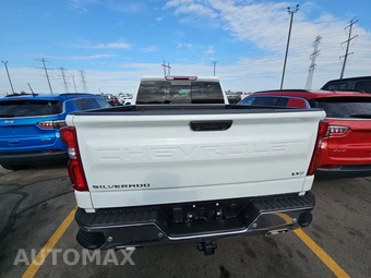2025 Chevrolet Silverado 1500 LTZ Crew Cab Short Bed 1LZ - miniatura 5