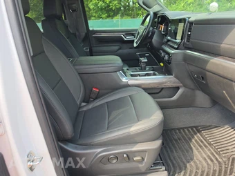 2025 Chevrolet Silverado 1500 LTZ Crew Cab Short Bed 1LZ - miniatura 8