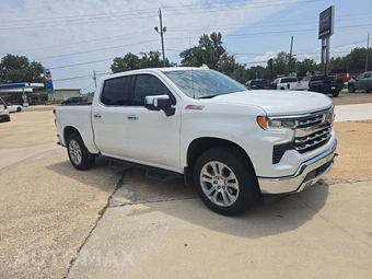 2025 Chevrolet Silverado 1500 LTZ Crew Cab Short Bed 1LZ - miniatura 4