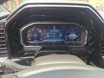2025 Chevrolet Silverado 1500 LTZ Crew Cab Short Bed 1LZ - miniatura 9
