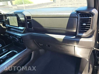 2025 Chevrolet Silverado 1500 LTZ Crew Cab Short Bed 1LZ - miniatura 16