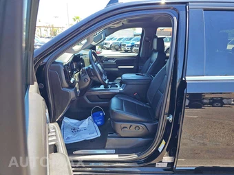 2025 Chevrolet Silverado 1500 LTZ Crew Cab Short Bed 1LZ - miniatura 3