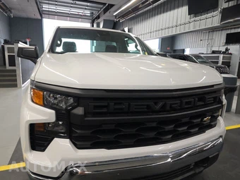 2025 Chevrolet Silverado 1500 WT Regular Cab Long Bed 1WT - miniatura 2