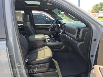 2025 Chevrolet Silverado 1500 ZR2 Crew Cab Short Bed 3LT - miniatura 18