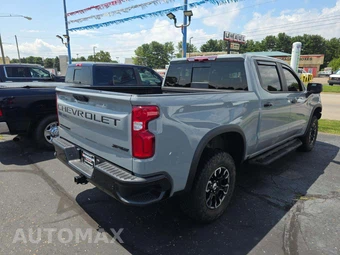 2025 Chevrolet Silverado 1500 ZR2 Crew Cab Short Bed 3LT - miniatura 3