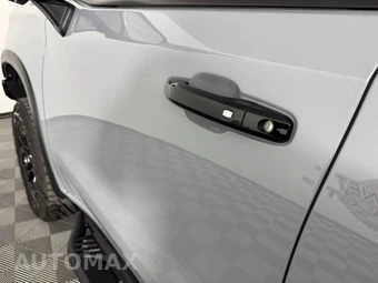 2025 Chevrolet Silverado 1500 ZR2 Crew Cab Short Bed 3LT - miniatura 26