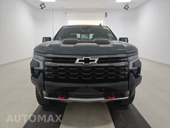 2025 Chevrolet Silverado 1500 ZR2 Crew Cab Short Bed 3LT - miniatura 2