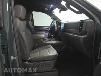 2025 Chevrolet Silverado 1500 ZR2 Crew Cab Short Bed 3LT - miniatura 8