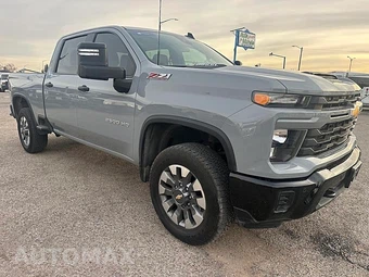2025 Chevrolet Silverado 2500HD Custom Crew Cab Medium Bed 1CX - samochód z USA z aukcji Manheim, oferta Kup Teraz w AUTOMAX