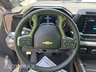 2025 Chevrolet Silverado 2500HD High Country Crew Cab Long Bed 3LZ - miniatura 10