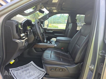 2025 Chevrolet Silverado 2500HD High Country Crew Cab Long Bed 3LZ - miniatura 7
