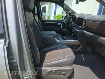 2025 Chevrolet Silverado 2500HD High Country Crew Cab Long Bed 3LZ - miniatura 8
