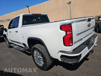 2025 Chevrolet Silverado 2500HD High Country Crew Cab Medium Bed 3LZ - miniatura 6