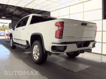2025 Chevrolet Silverado 2500HD High Country Crew Cab Medium Bed 3LZ - miniatura 6