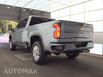 2025 Chevrolet Silverado 2500HD High Country Crew Cab Medium Bed 3LZ - miniatura 6