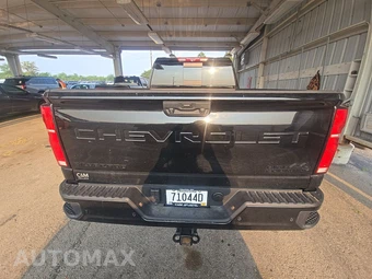 2025 Chevrolet Silverado 2500HD High Country Crew Cab Medium Bed 3LZ - miniatura 17