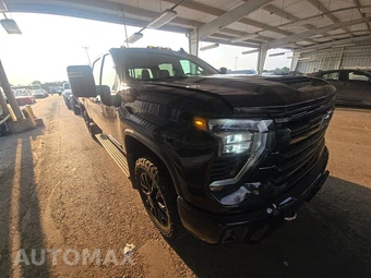 2025 Chevrolet Silverado 2500HD High Country Crew Cab Medium Bed 3LZ - miniatura 3