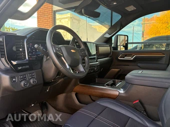 2025 Chevrolet Silverado 2500HD High Country Crew Cab Medium Bed 3LZ - miniatura 14
