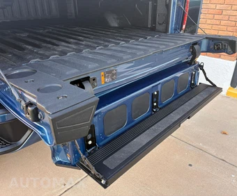 2025 Chevrolet Silverado 2500HD High Country Crew Cab Medium Bed 3LZ - miniatura 9