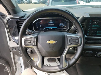 2025 Chevrolet Silverado 2500HD LT Crew Cab Long Bed 1LT - miniatura 16