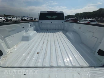 2025 Chevrolet Silverado 2500HD LT Crew Cab Long Bed 1LT - miniatura 16