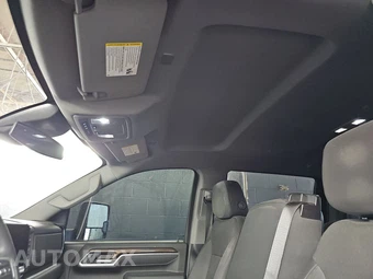 2025 Chevrolet Silverado 2500HD LT Crew Cab Medium Bed 1LT - miniatura 17