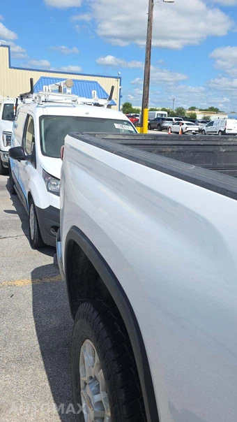 2025 Chevrolet Silverado 2500HD LT Crew Cab Medium Bed 1LT - miniatura 23