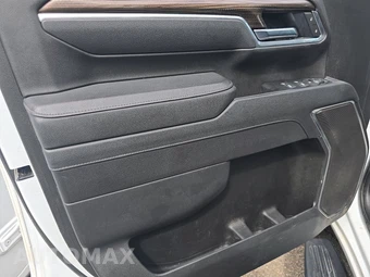 2025 Chevrolet Silverado 2500HD LT Crew Cab Medium Bed 1LT - miniatura 9