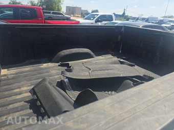 2025 Chevrolet Silverado 2500HD LT Crew Cab Medium Bed 1LT - miniatura 16