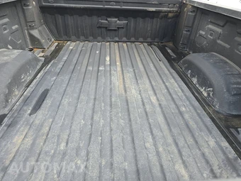 2025 Chevrolet Silverado 2500HD LT Crew Cab Medium Bed 1LT - miniatura 16