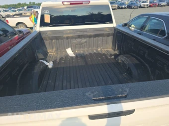 2025 Chevrolet Silverado 2500HD LT Crew Cab Medium Bed 1LT - miniatura 16