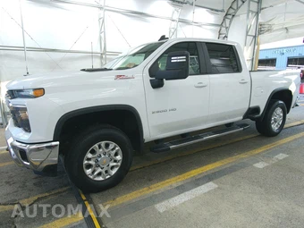 2025 Chevrolet Silverado 2500HD LT Crew Cab Medium Bed 1LT - samochód z USA z aukcji Manheim, oferta Kup Teraz w AUTOMAX