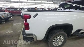2025 Chevrolet Silverado 2500HD LT Crew Cab Medium Bed 1LT - miniatura 33