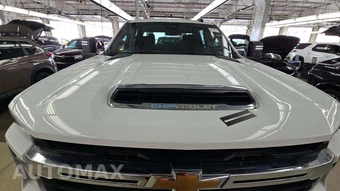 2025 Chevrolet Silverado 2500HD LT Crew Cab Medium Bed 1LT - miniatura 36